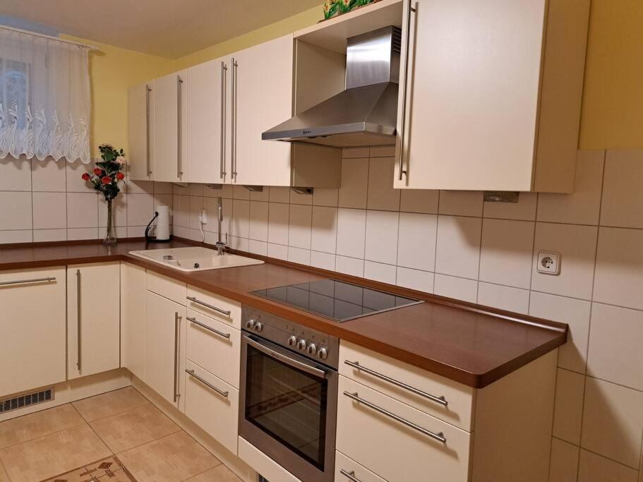 Schoene 2 Zimmer Wohnung Fürth Екстериор снимка